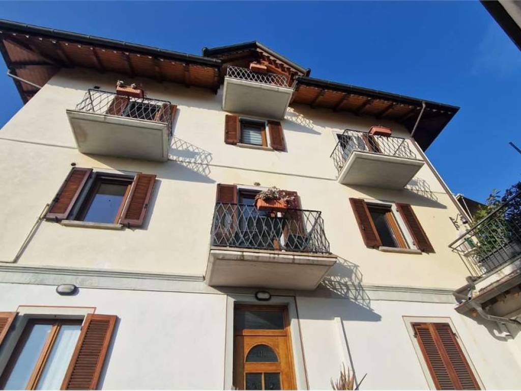 casa indipendente in vendita a Ghiffa in zona Susello