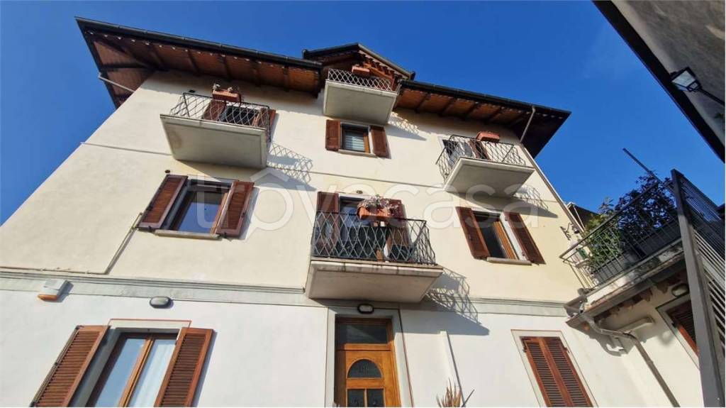 casa indipendente in vendita a Ghiffa in zona Susello