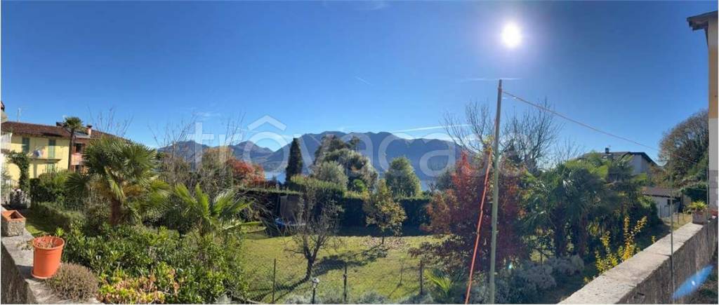 appartamento in vendita a Ghiffa in zona Ronco