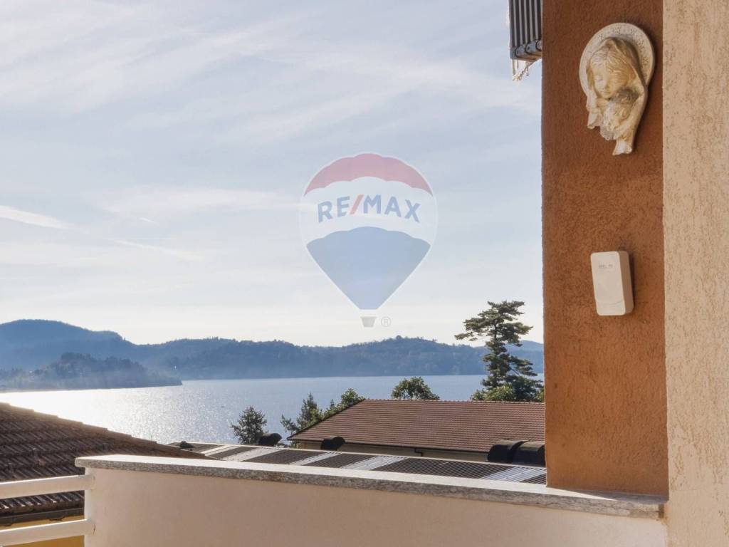 appartamento in vendita a Ghiffa in zona Susello