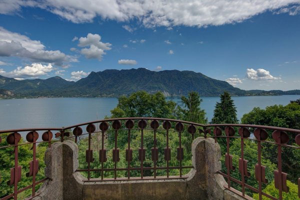 casa indipendente in vendita a Ghiffa