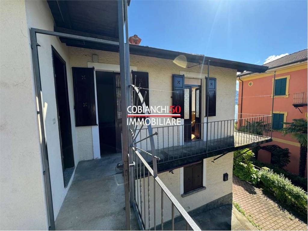 casa indipendente in vendita a Ghiffa in zona San Maurizio