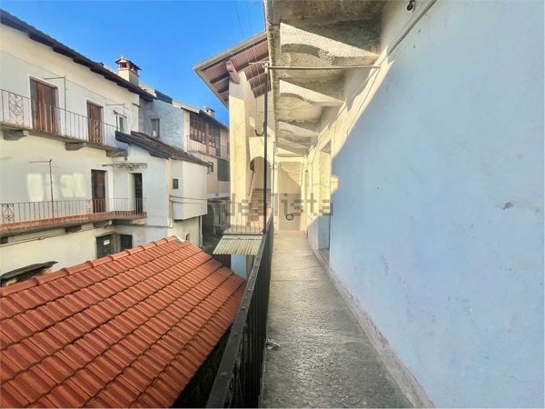 casa indipendente in vendita a Ghiffa