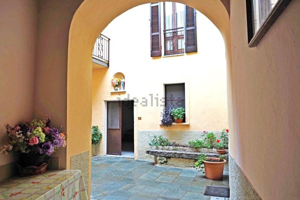 appartamento in vendita a Ghiffa in zona Ronco