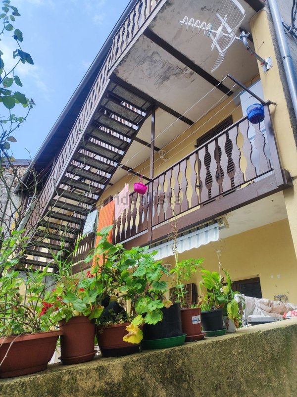 appartamento in vendita a Ghiffa in zona Frino