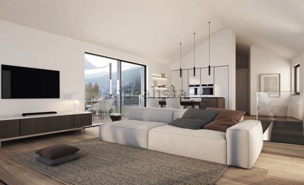 casa indipendente in vendita a Ghiffa