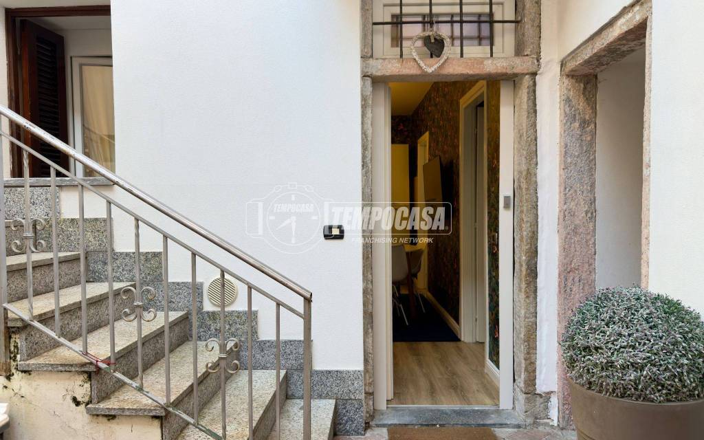 appartamento in vendita a Ghiffa in zona Frino