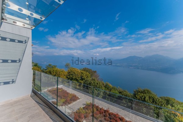 casa indipendente in vendita a Ghiffa in zona Deccio