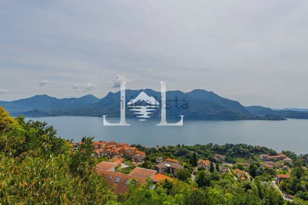 casa indipendente in vendita a Ghiffa