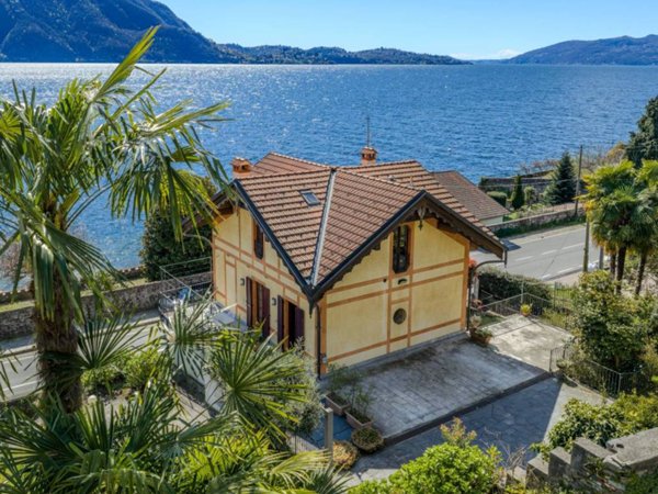 casa indipendente in vendita a Ghiffa