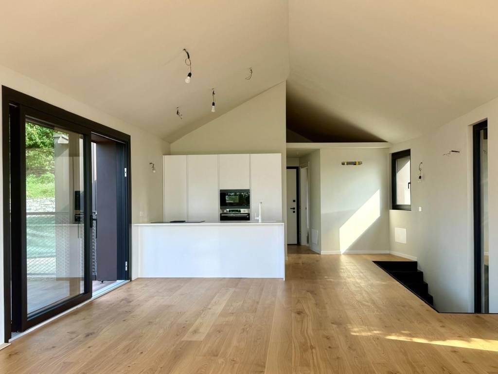 casa indipendente in vendita a Ghiffa in zona Susello