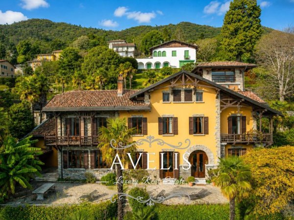 casa indipendente in vendita a Ghiffa