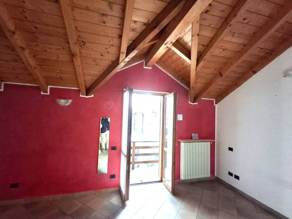 casa indipendente in vendita a Ghiffa in zona Frino