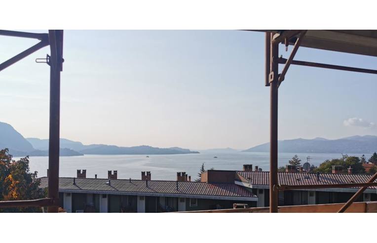 casa indipendente in vendita a Ghiffa