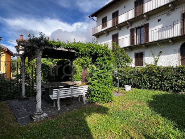 appartamento in vendita a Ghiffa in zona Susello