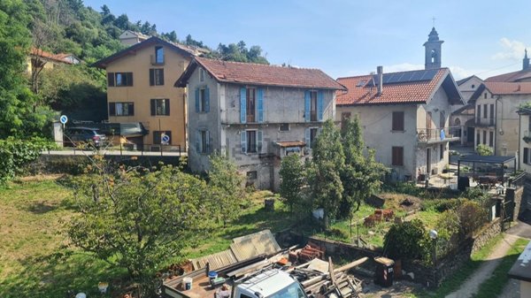 casa indipendente in vendita a Ghiffa in zona Susello