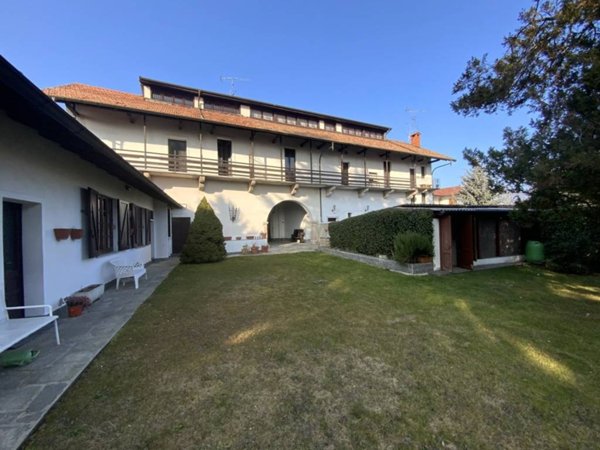 intera palazzina in vendita a Gignese in zona Vezzo