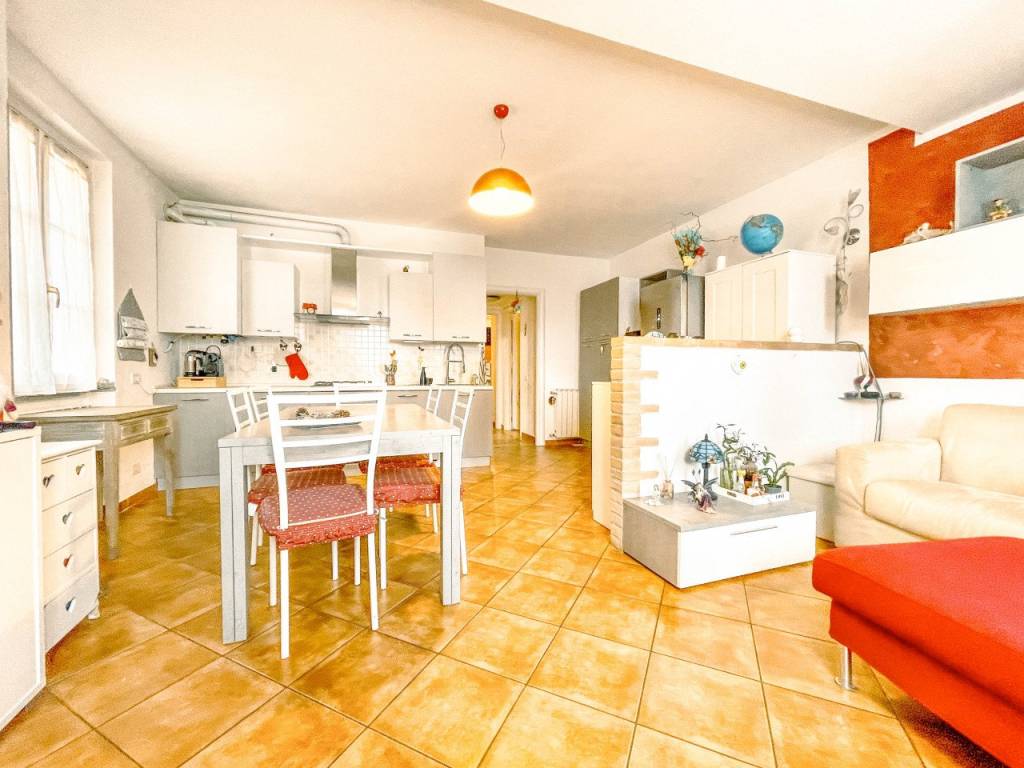 appartamento in vendita a Gignese in zona Vezzo