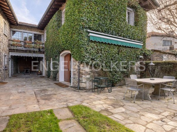 casa indipendente in vendita a Gignese in zona Alpino Cignese