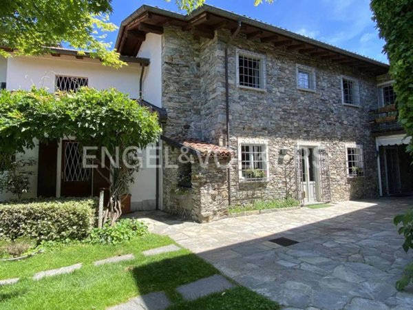 casa indipendente in vendita a Gignese in zona Alpino Cignese