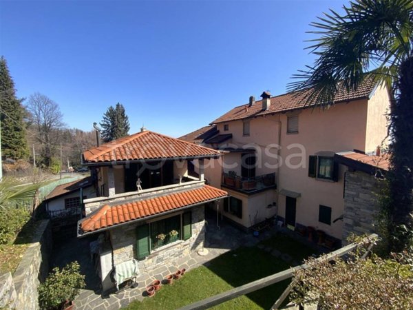 casa indipendente in vendita a Gignese