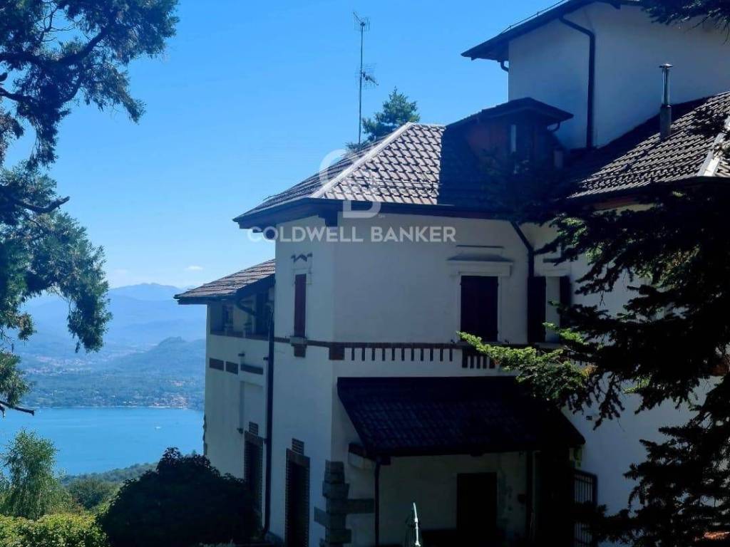 casa indipendente in vendita a Gignese in zona Alpino Cignese