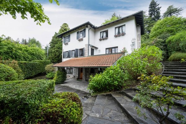 casa indipendente in vendita a Gignese in zona Alpino Cignese