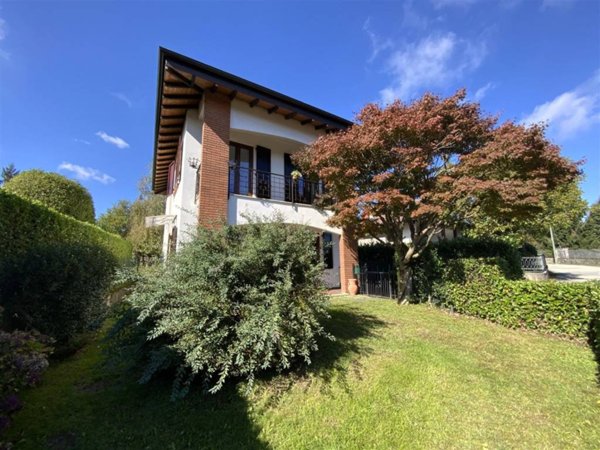 casa indipendente in vendita a Gignese