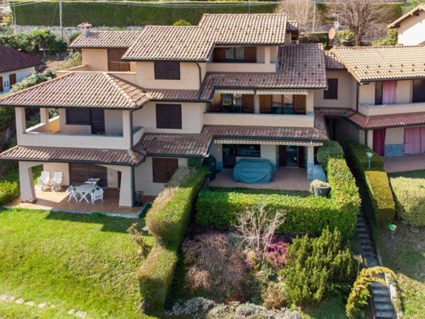 casa indipendente in vendita a Gignese