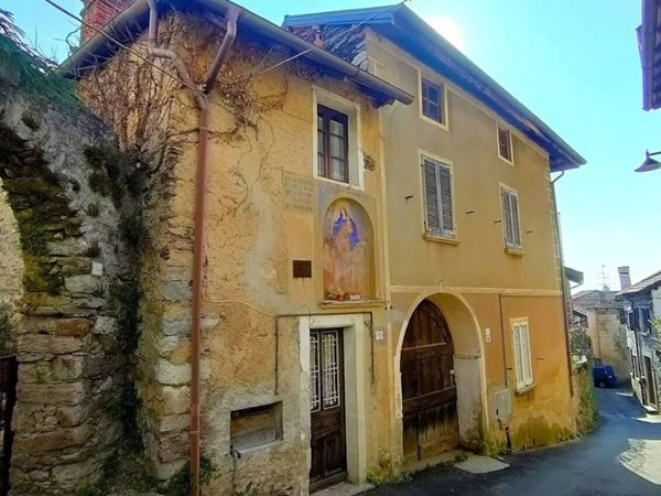casa indipendente in vendita a Gignese