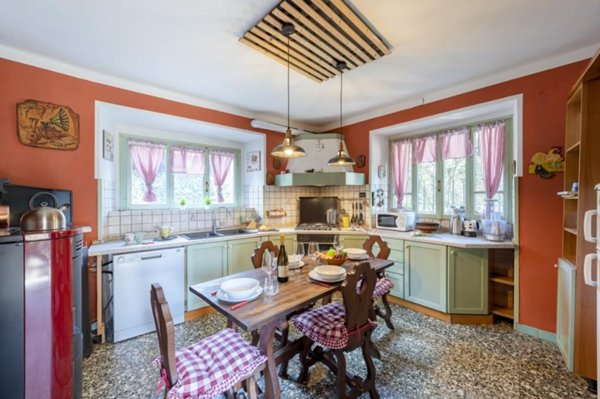 casa indipendente in vendita a Gignese in zona Vezzo
