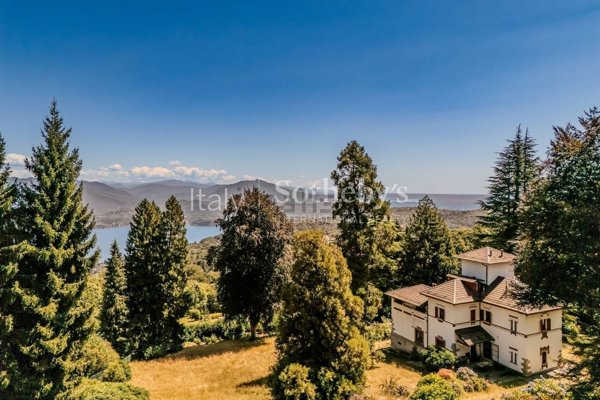 casa indipendente in vendita a Gignese in zona Alpino Cignese