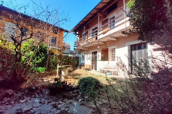 appartamento in vendita a Gignese in zona Vezzo