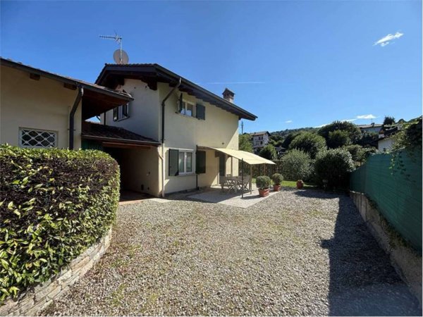 casa indipendente in vendita a Gignese