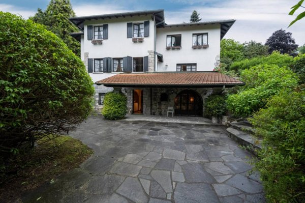 casa indipendente in vendita a Gignese in zona Alpino Cignese