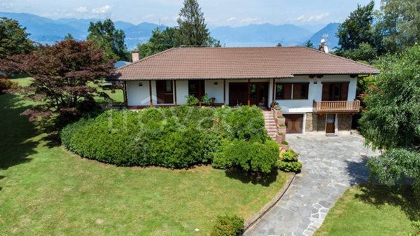 casa indipendente in vendita a Gignese