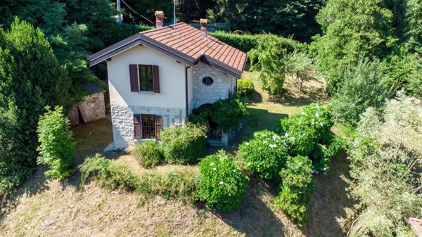 appartamento in vendita a Gignese in zona Alpino Cignese