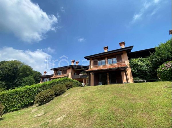 appartamento in vendita a Gignese in zona Vezzo