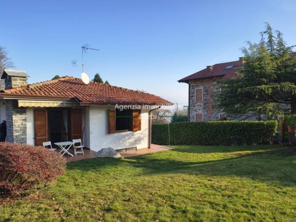 casa indipendente in vendita a Gignese in zona Vezzo