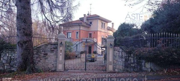 casa indipendente in vendita a Gignese
