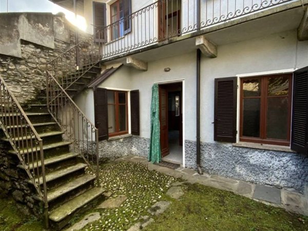 casa indipendente in vendita a Gignese