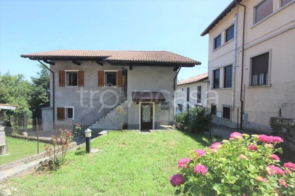 casa indipendente in vendita a Gignese