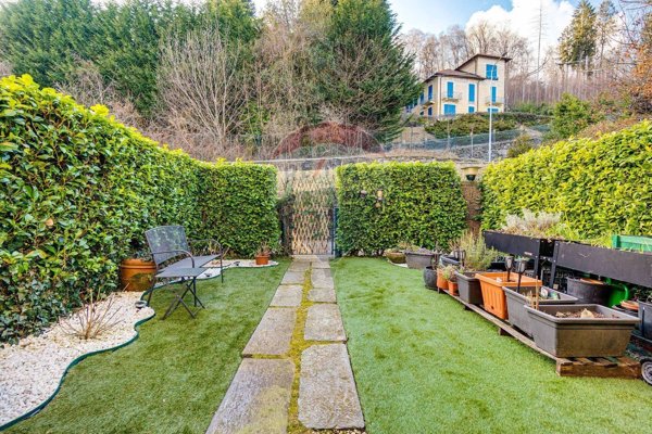 casa indipendente in vendita a Gignese in zona Alpino Cignese