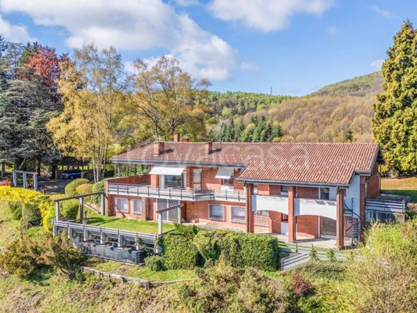 casa indipendente in vendita a Gignese