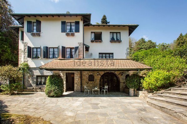 casa indipendente in vendita a Gignese in zona Alpino Cignese