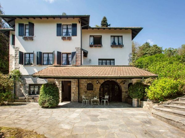 casa indipendente in vendita a Gignese