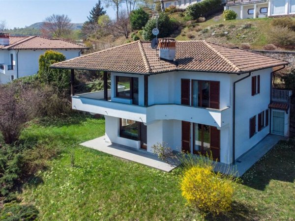 casa indipendente in vendita a Gignese