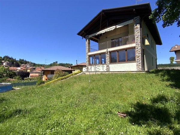 casa indipendente in vendita a Gignese
