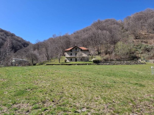 casa indipendente in vendita a Gignese in zona Nocco