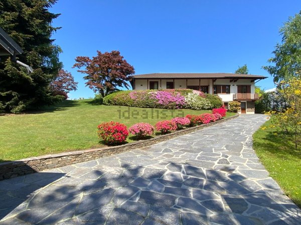 casa indipendente in vendita a Gignese in zona Alpino Cignese
